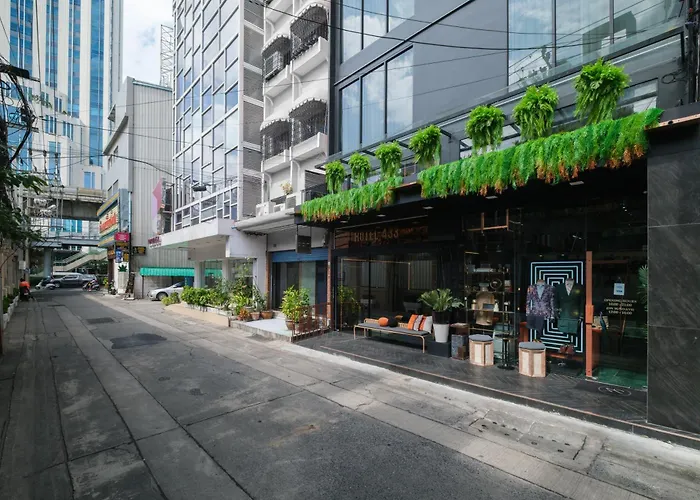 433 - Asoke Sukhumvit 3*