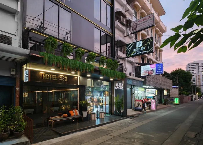 433 - Asoke Sukhumvit 3*