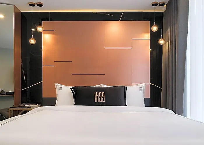 433 - Asoke Sukhumvit 3*