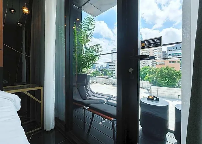 Hotel 433 - Asoke Sukhumvit 3*
